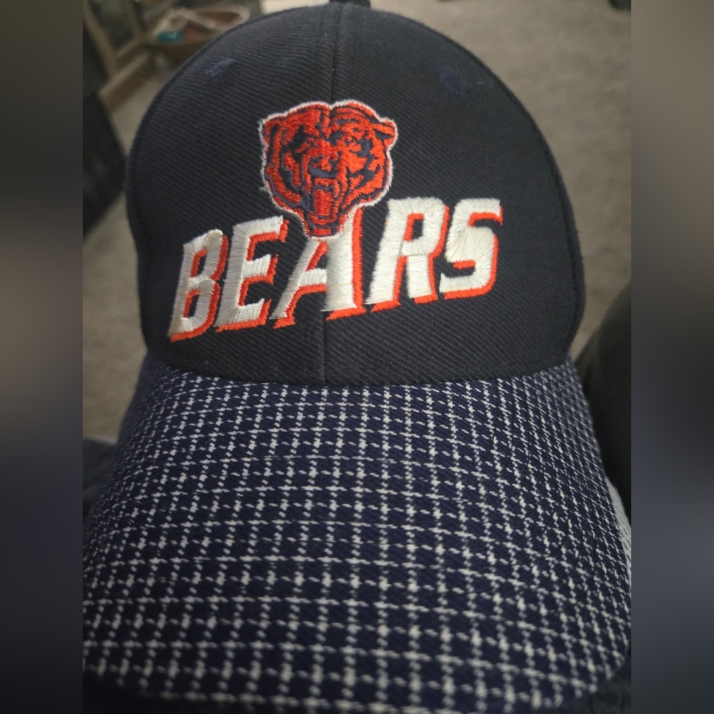 Vintage CHICAGO BEARS NFL ProLine Logo Athletics Hat